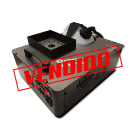 Máquina de humo vertical 18 LEDs RGB OUTLET