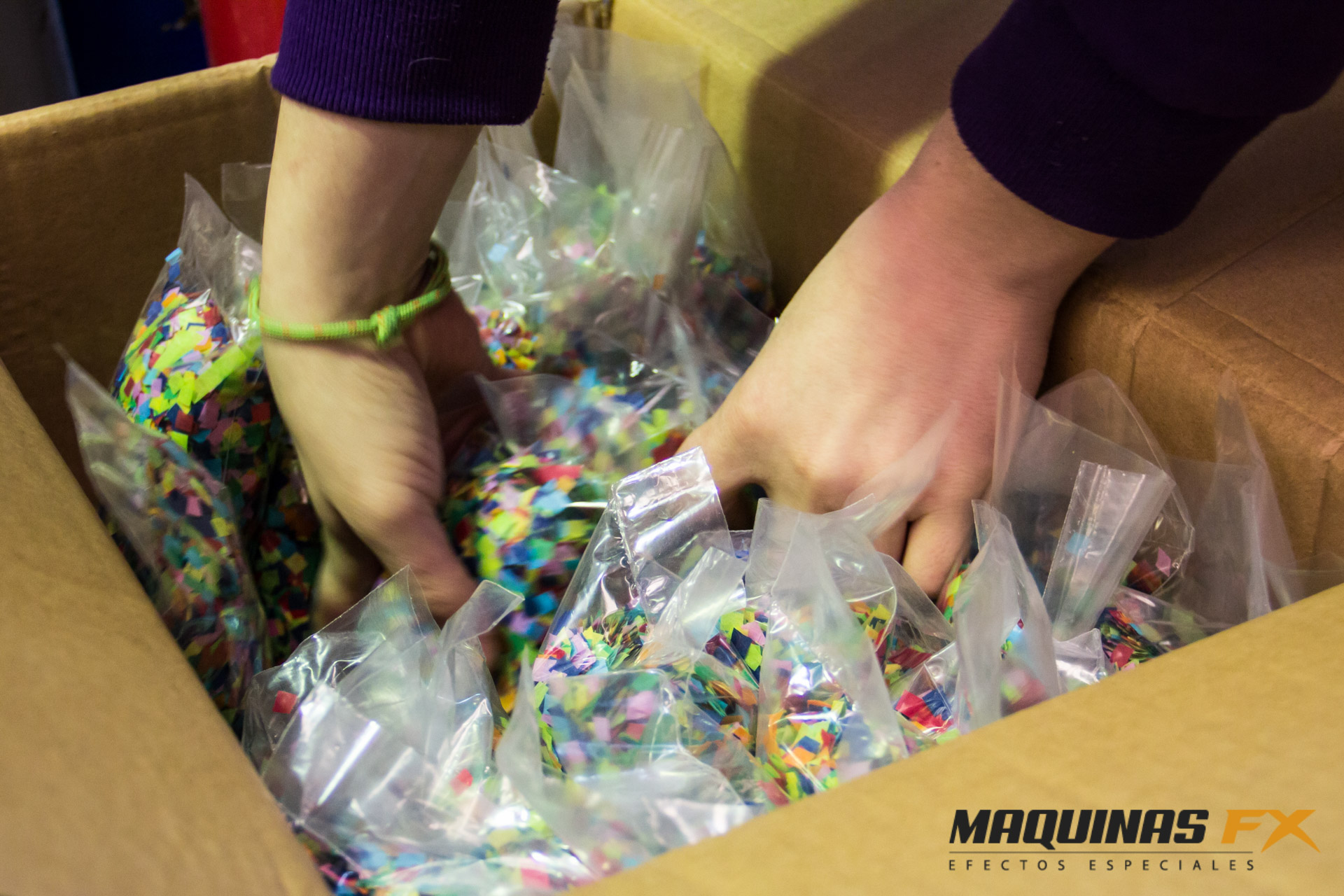 Confeti preparados en cajas para pedido por Carnaval 2019