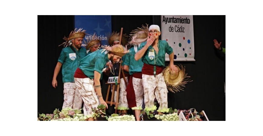 Máquinas de humo y confeti para el carnaval de Cádiz